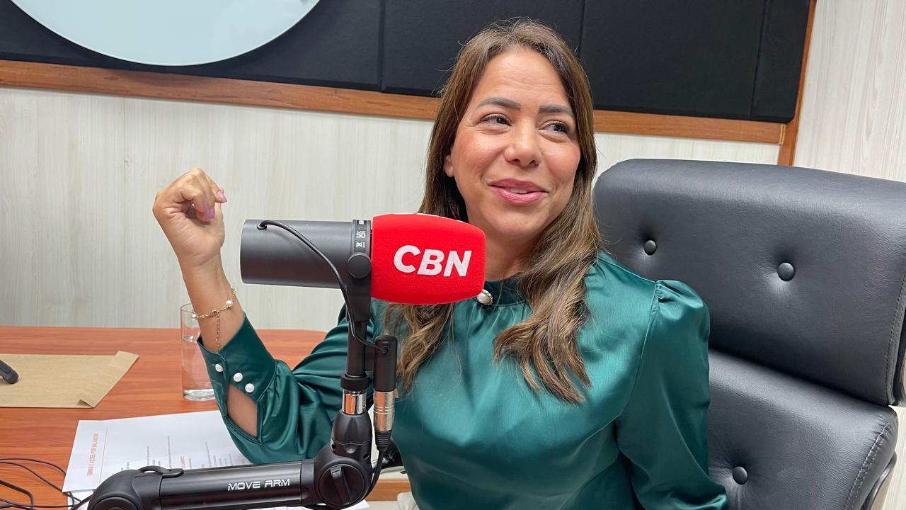 Imagem de Débora Santana nega ter declarado apoio a Aleluia e diz que ainda avalia candidatura à presidência da Câmara
