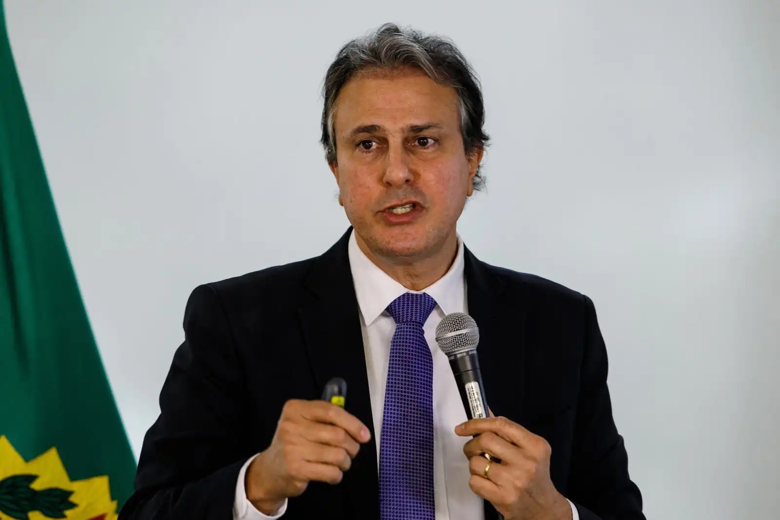 Imagem de Camilo Santana diz não ter dúvida da aprovação do fim da escala 6x1