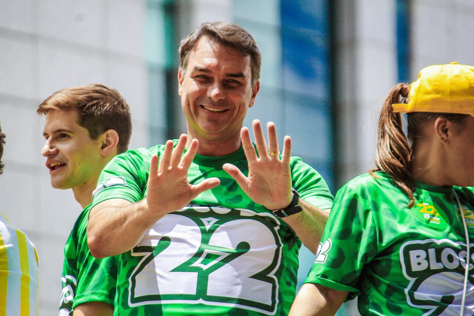 O candidato à Presidência da República, Flávio Bolsonaro, participa de ato político com apoiadores na Avenida Paulista, na região central de São Paulo (SP)