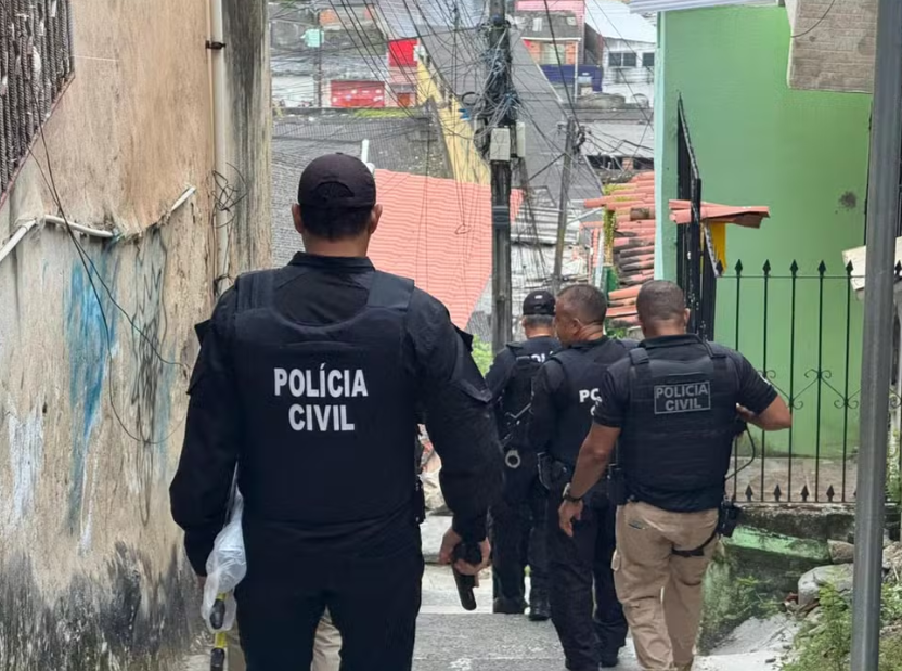 Imagem de Chefe e responsável financeira: saiba quem é casal baiano preso em operação contra Comando Vermelho