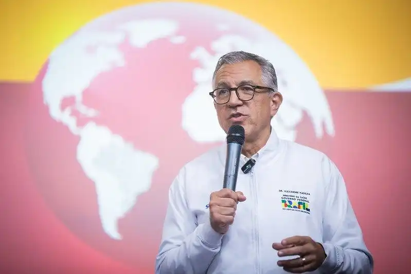 Imagem de Alexandre Padilha diz que está 'à disposição' de Lula para continuar no Ministério da Saúde