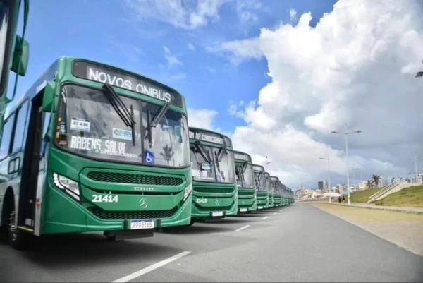 Imagem de Rodoviários atrasam saída de ônibus e Salvador tem manhã de transtornos no transporte público