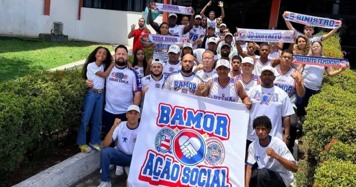 Imagem de Torcida do Bahia realiza doação coletiva de sangue no Hemoba em Salvador
