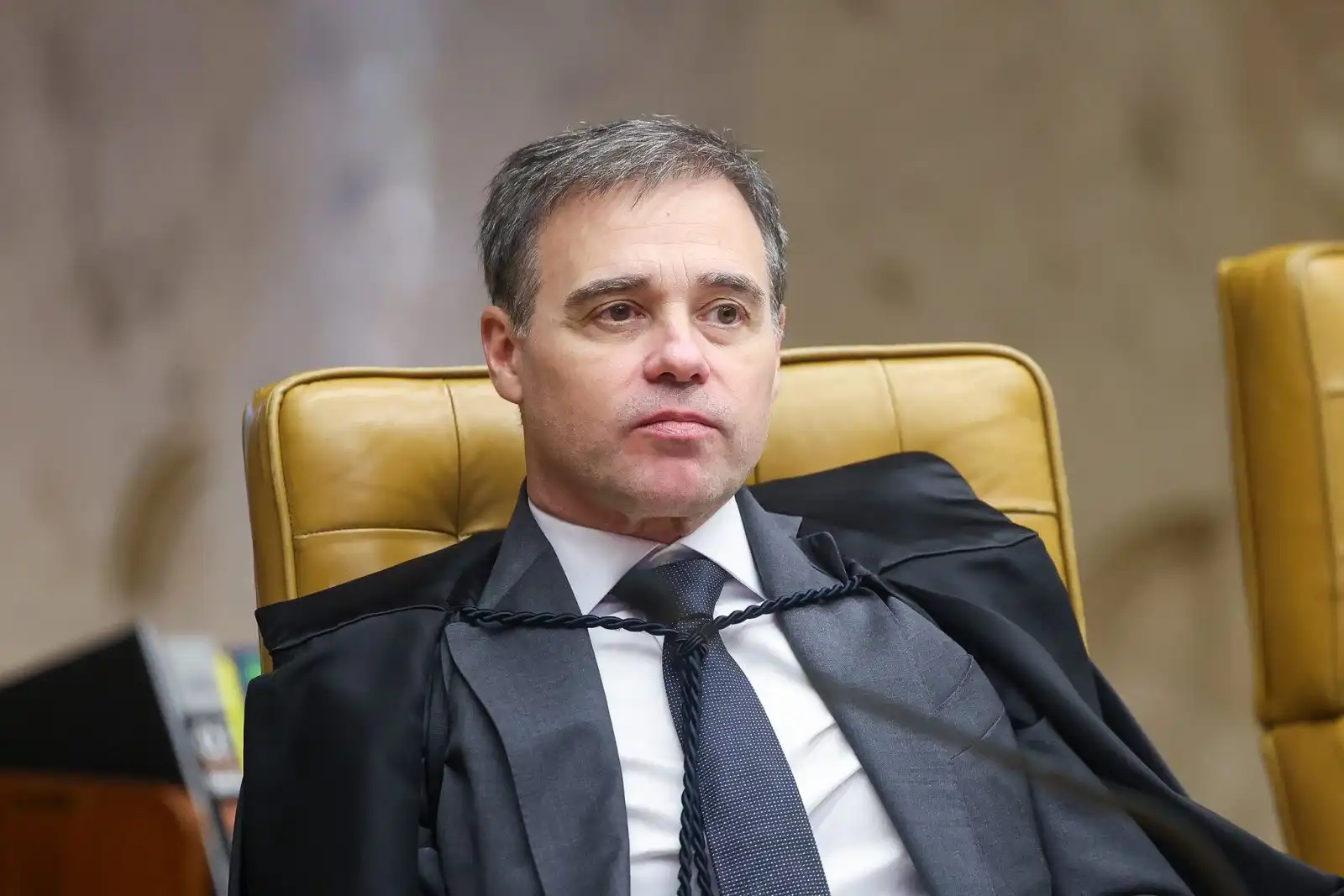 Imagem de Mendonça diz que Flávio e Lula podem abrir sigilos e que não cabe ao TSE decidir a respeito