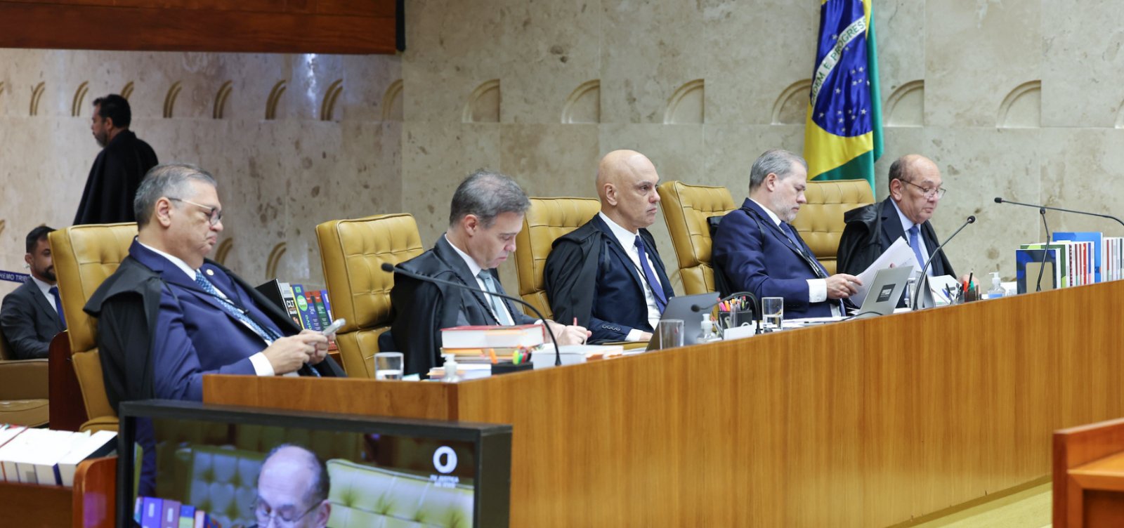 Imagem de Pedido de vista suspende julgamento no STF; entenda os próximos passos dos casos Moraes e Mendonça