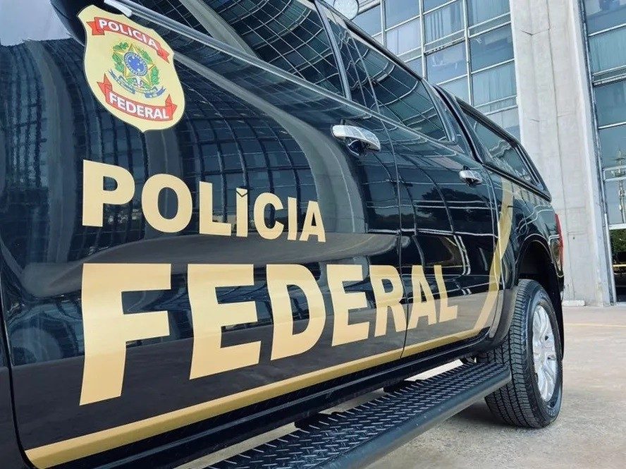 Carro da Polícia Federal.