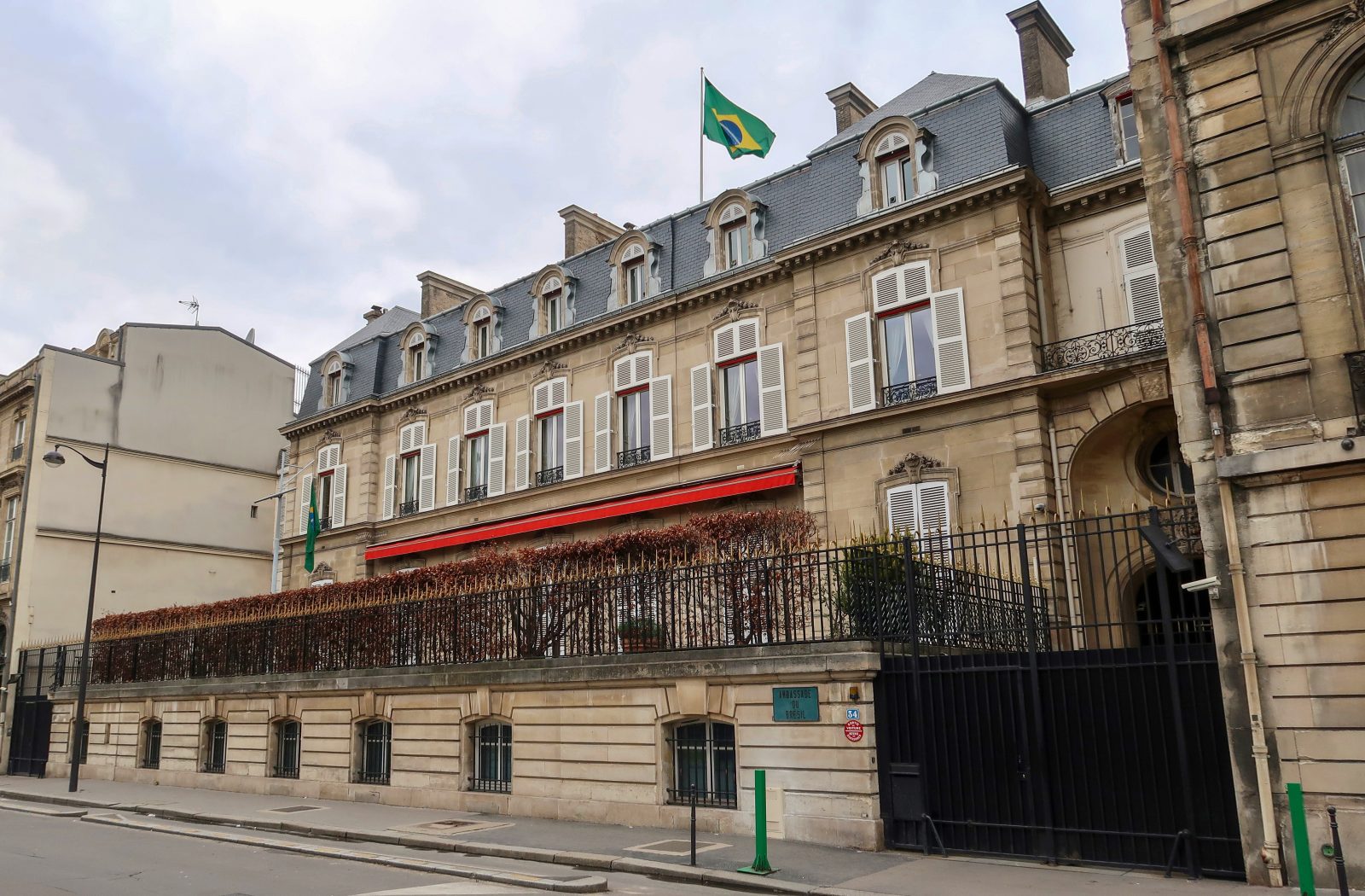 Embaixada brasileira em Paris, na França.