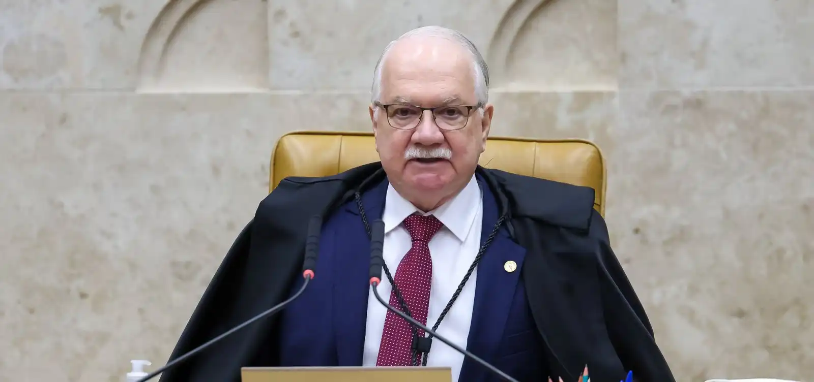 Imagem de Fachin se reúne com ministros e avalia assumir casos Master e INSS