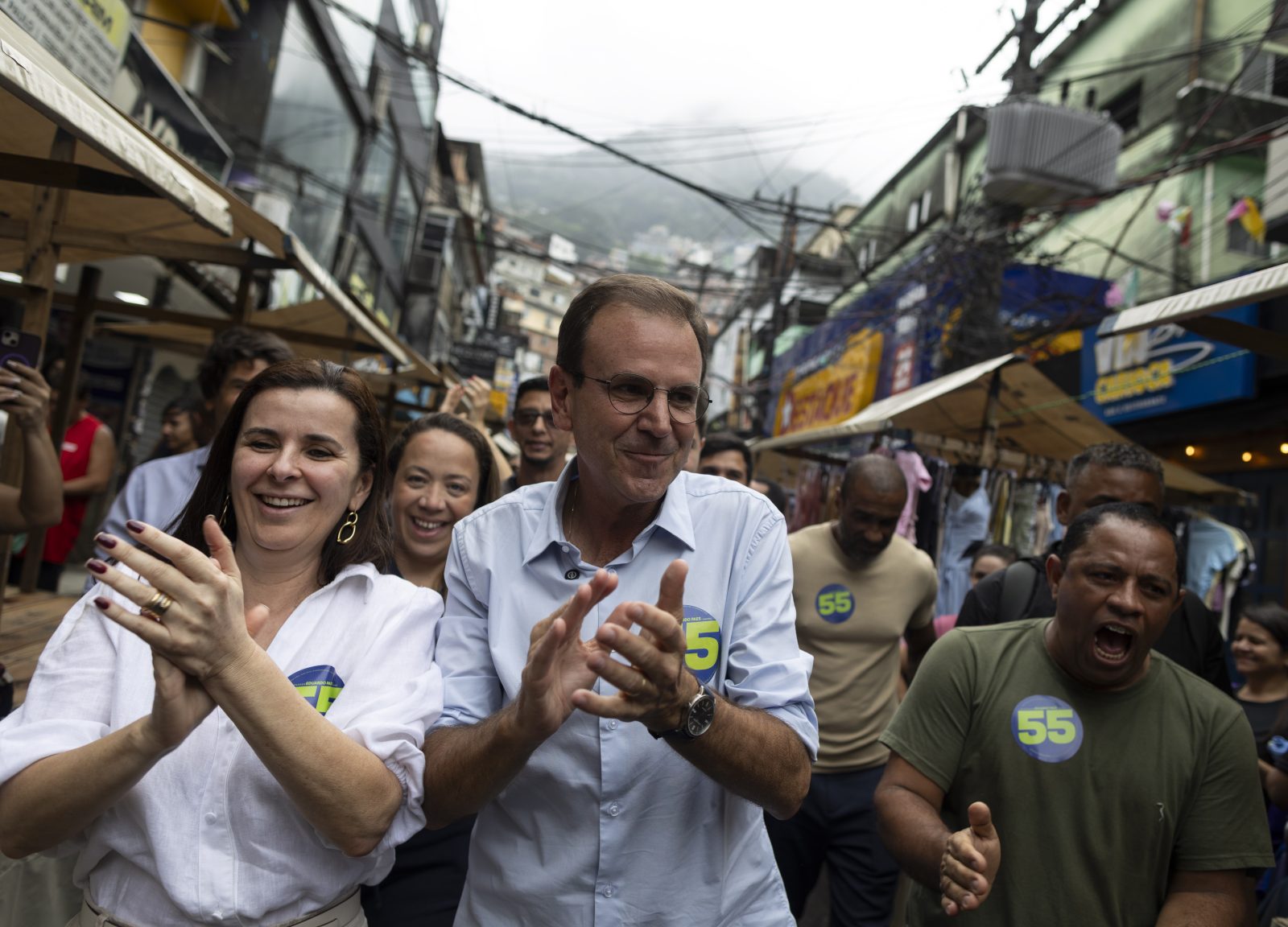 Eduardo Paes em agenda na Rocinha