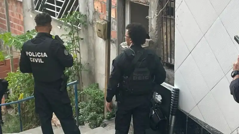 Imagem de Megaoperação mira facção investigada por sequestros, homicídios e tráfico na Bahia