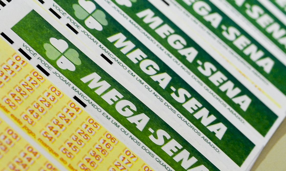 Imagem de Mega-Sena acumula e próximo concurso deve pagar R$ 16 milhões