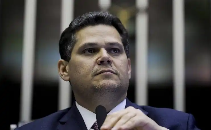 Imagem de Mensagens do celular de Vorcaro mostram proximidade entre dono do Master e Alcolumbre: 'Irmão' para 'vida toda'