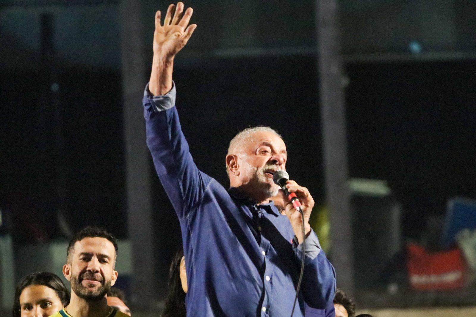 Presidente Lula discursa na Avenida Paulista após eleição