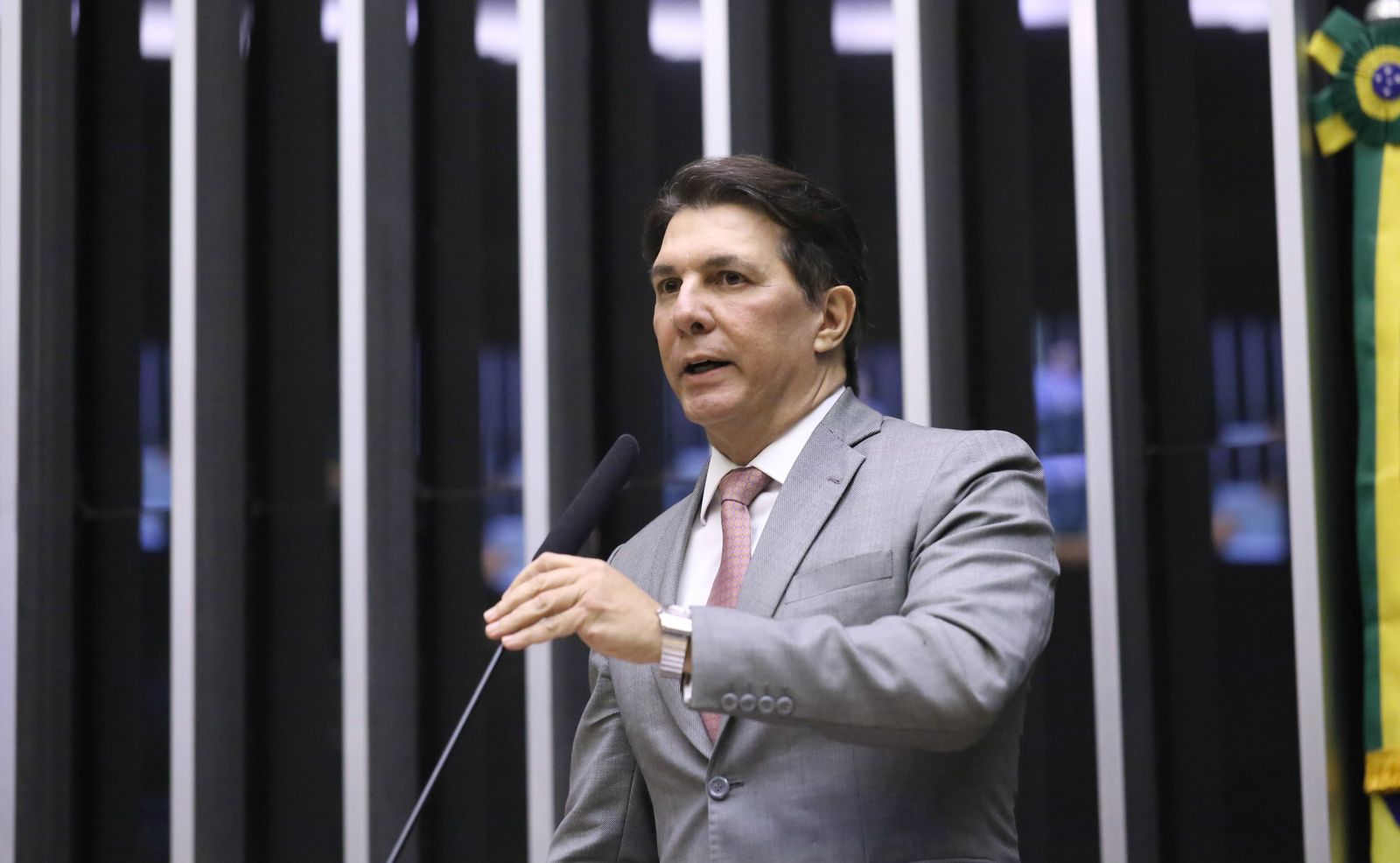 Imagem de Arthur Maia diz que ACM Neto vencerá 2026 e afirma: “Os baianos conheceram a calamidade chamada Jerônimo Rodrigues”