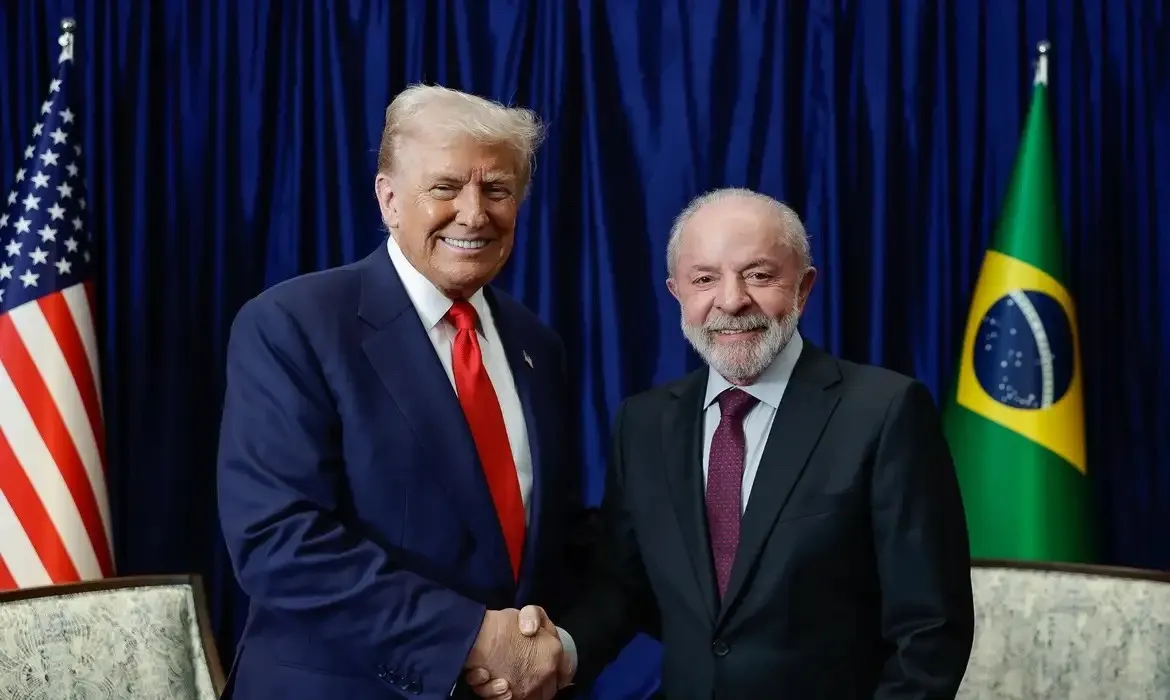 Imagem de Brasil retoma negociações com EUA para tentar reduzir tarifaço de até 37,5%