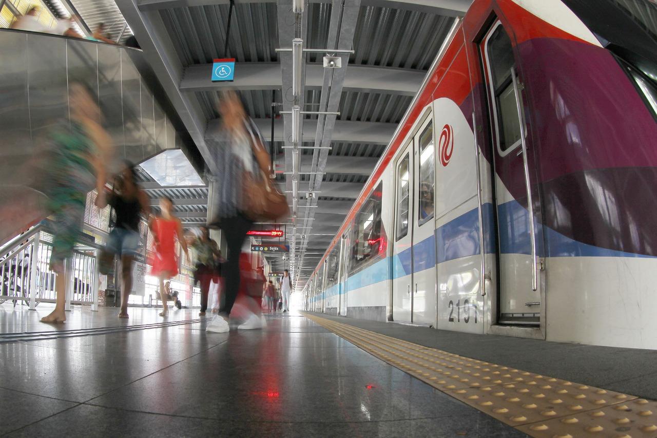 Imagem de Vereador denuncia 'erro' em contrato do metrô que custa R$ 720 milhões por ano à Bahia e promete cobrar explicações