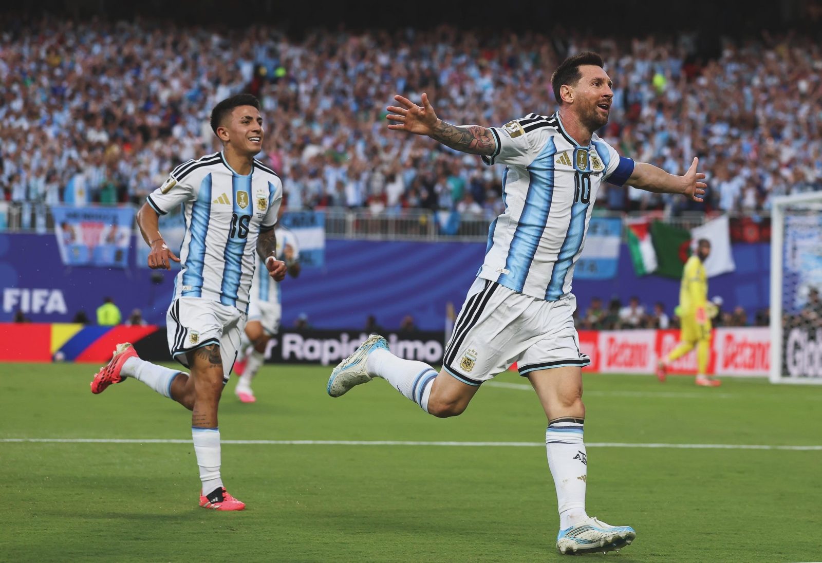 Seleção Argentina entre em campo nesta quarta-feira (30) contra a Bolívia