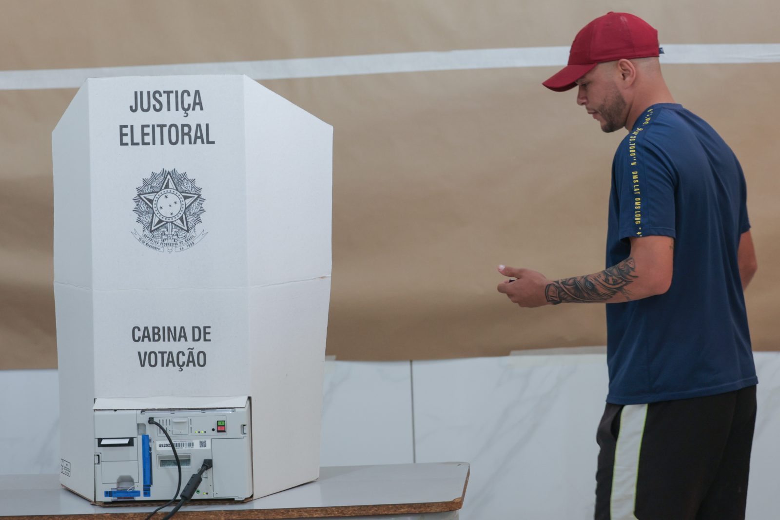 'Colinha' eleitoral ajuda os eleitores na hora de votar