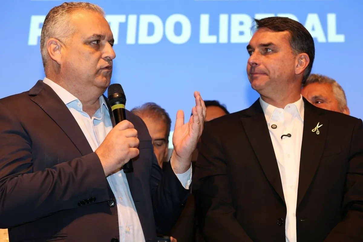 Alfredo Gaspar e Flávio Bolsonaro
