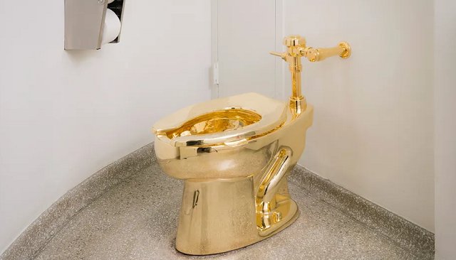 Imagem de Quatro homens são acusados de roubar vaso sanitário de ouro avaliado em R$ 29 milhões