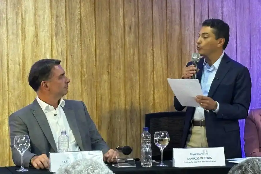 Imagem de Republicanos confirma apoio a Flávio Bolsonaro no 2° turno das eleições