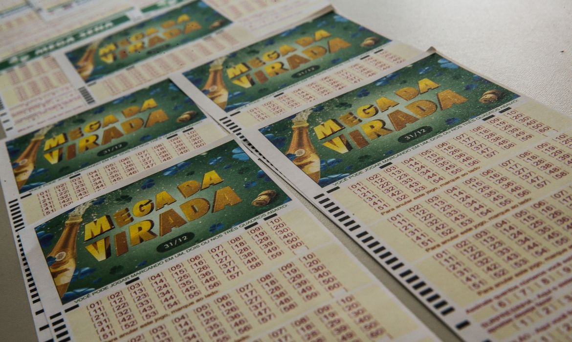 Imagem de Mega da Virada 2023 tem o maior prêmio da história no valor de R$ 570 milhões
