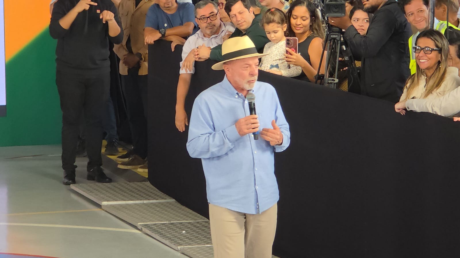 Lula faz campanha em Nova Iguaçu