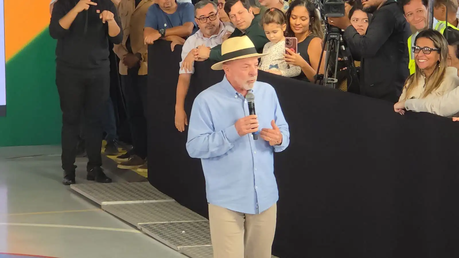 Imagem de Lula diz que o ‘amigo’ dele é o povo ao negar intimidade com Daniel Vorcaro