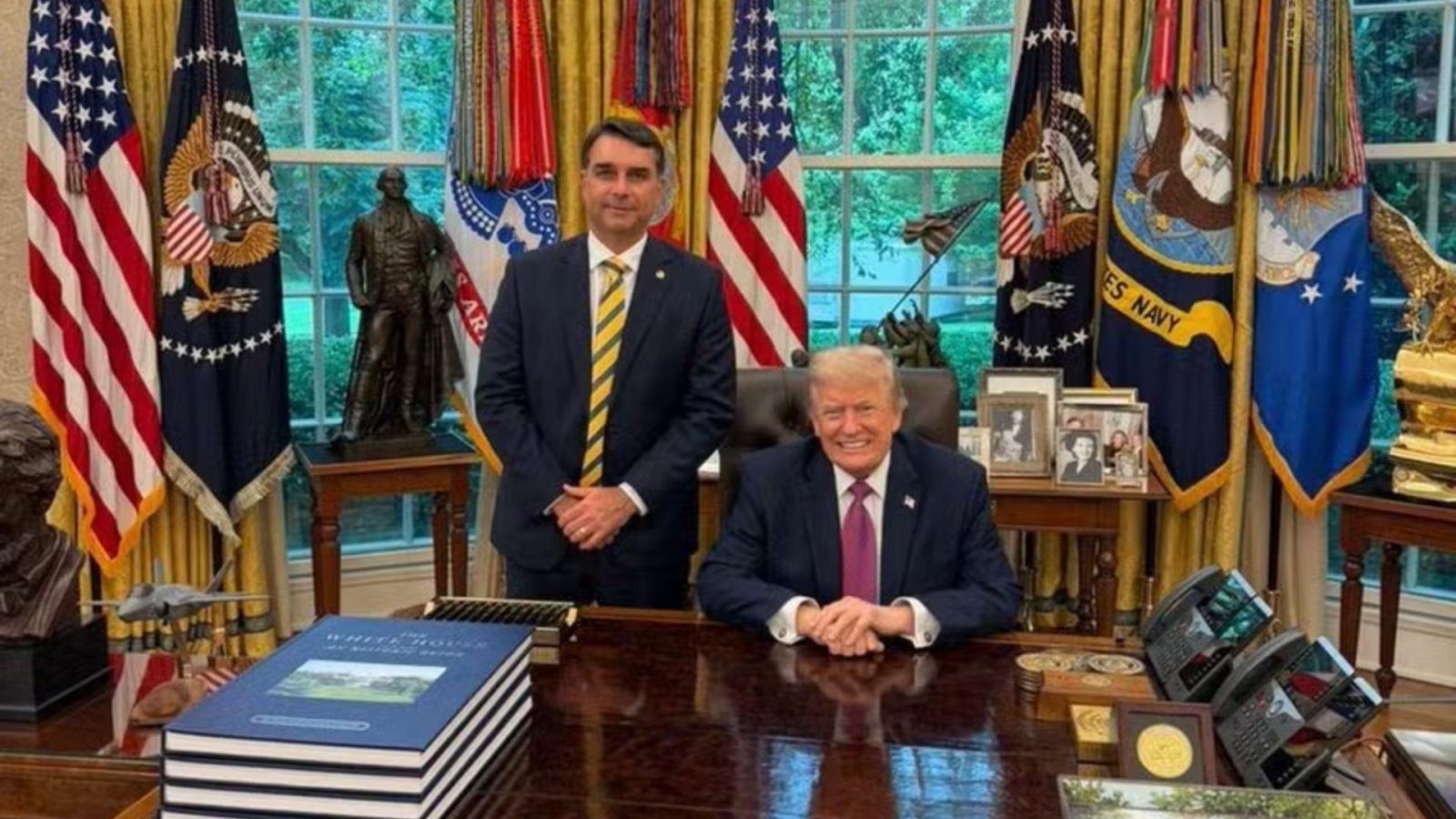 Senador Flávio Bolsonaro e o presidente dos Estados Unidos, Donald Trump