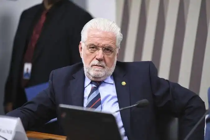 Imagem de Caso Master: STF bloqueia R$ 5,9 milhões em bens de Jaques Wagner e torna apartamento indisponível