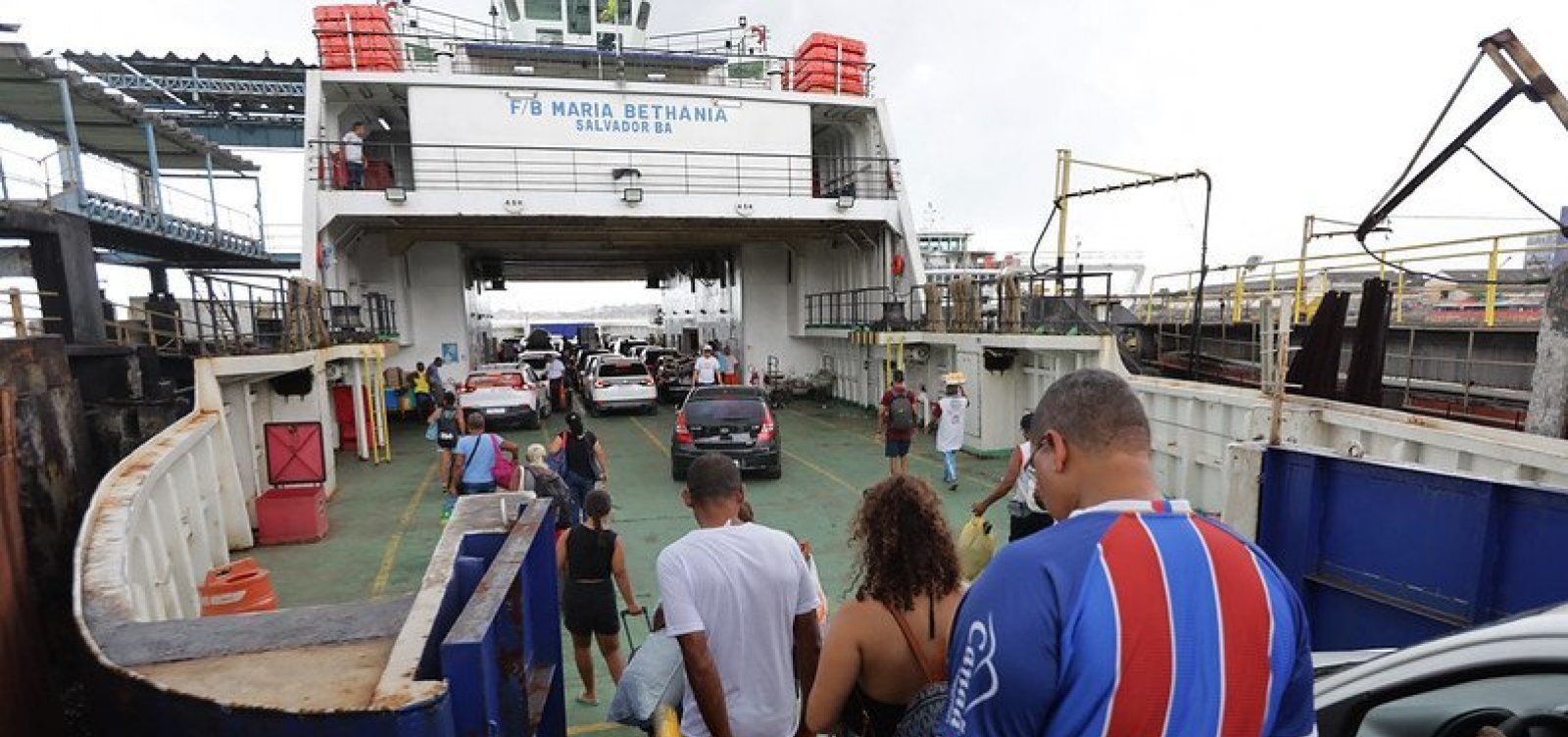 Imagem de Ferry-Boat tem espera de mais de quatro horas em Salvador antes do feriadão