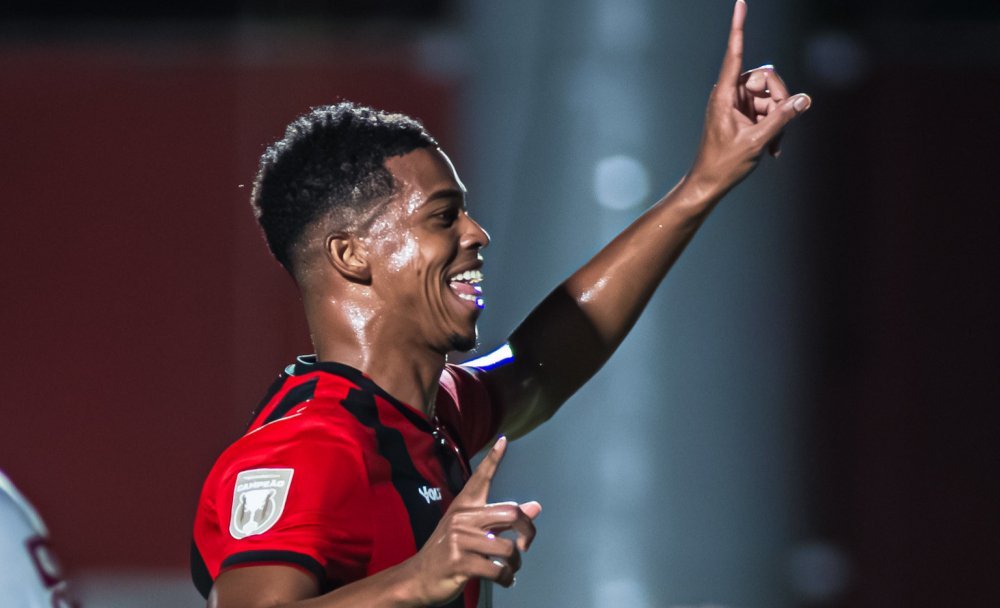 Imagem de Vitória marca gols no 2º tempo, vence por 3×0 e vai à final do Baiano