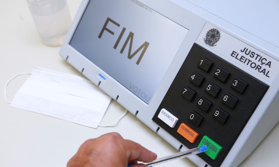 Imagem de Eleitores de 5 municípios votam de novo para prefeito neste domingo