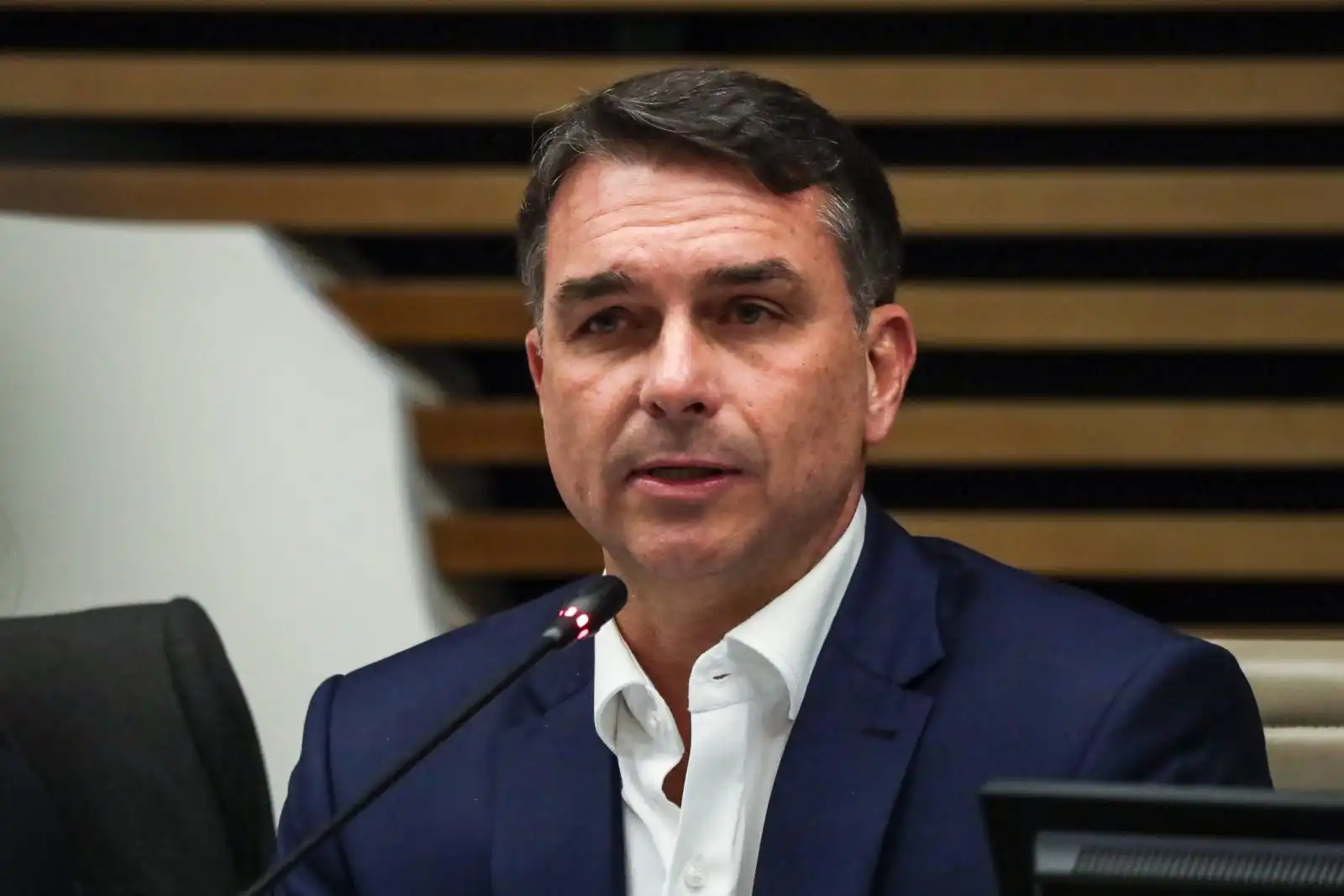 Imagem de Flávio Bolsonaro decide não participar de debate da TV Globo nesta quinta-feira (1°)