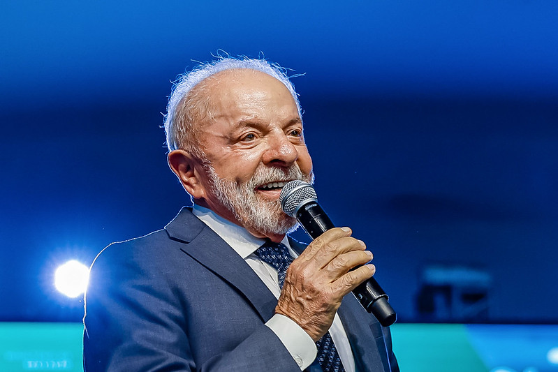 Imagem de Lula diz que Brasil não precisa de escolas cívico-militares