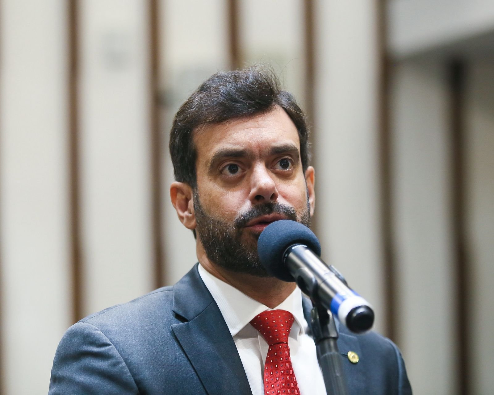 Imagem de Líder da Oposição, Tiago Correia afirma que governo do Estado não enfrenta a fome com seriedade após TCE apontar falhas na execução do Bahia sem Fome 