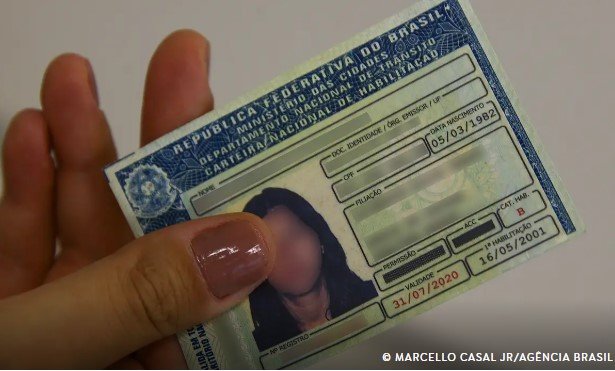 Imagem de Governo lança aplicativo com aulas gratuitas para CNH e oficializa novas regras nesta terça