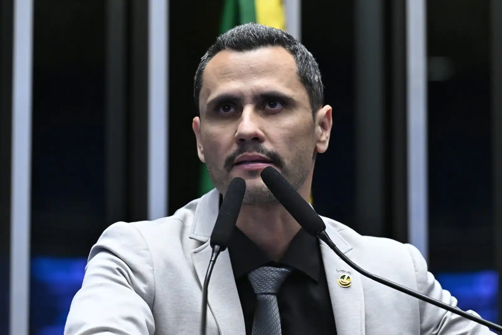 Imagem de Quaest em MG: Cleitinho lidera com 37% no 1° turno; Patrus tem 18%; Kalil, 9%; Simões, 6%; Roscoe, 5%